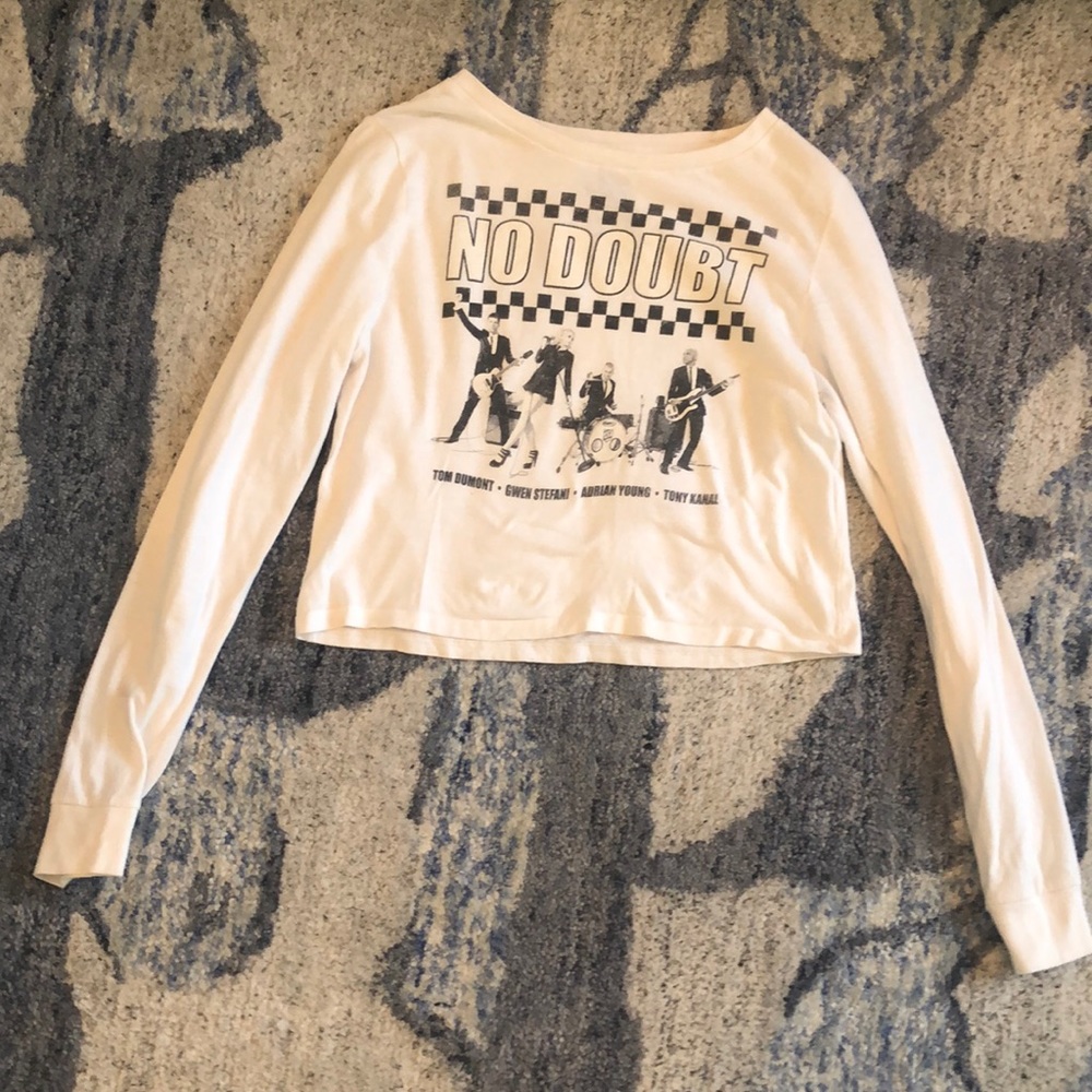 Women’s XS long sleeve t-shirt